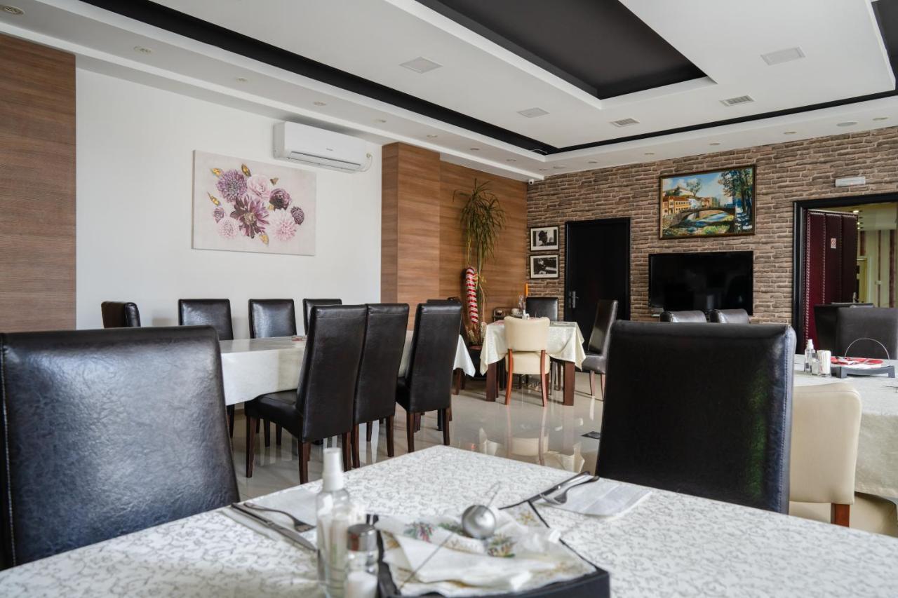 Garni Hotel 018 In Ni 外观 照片