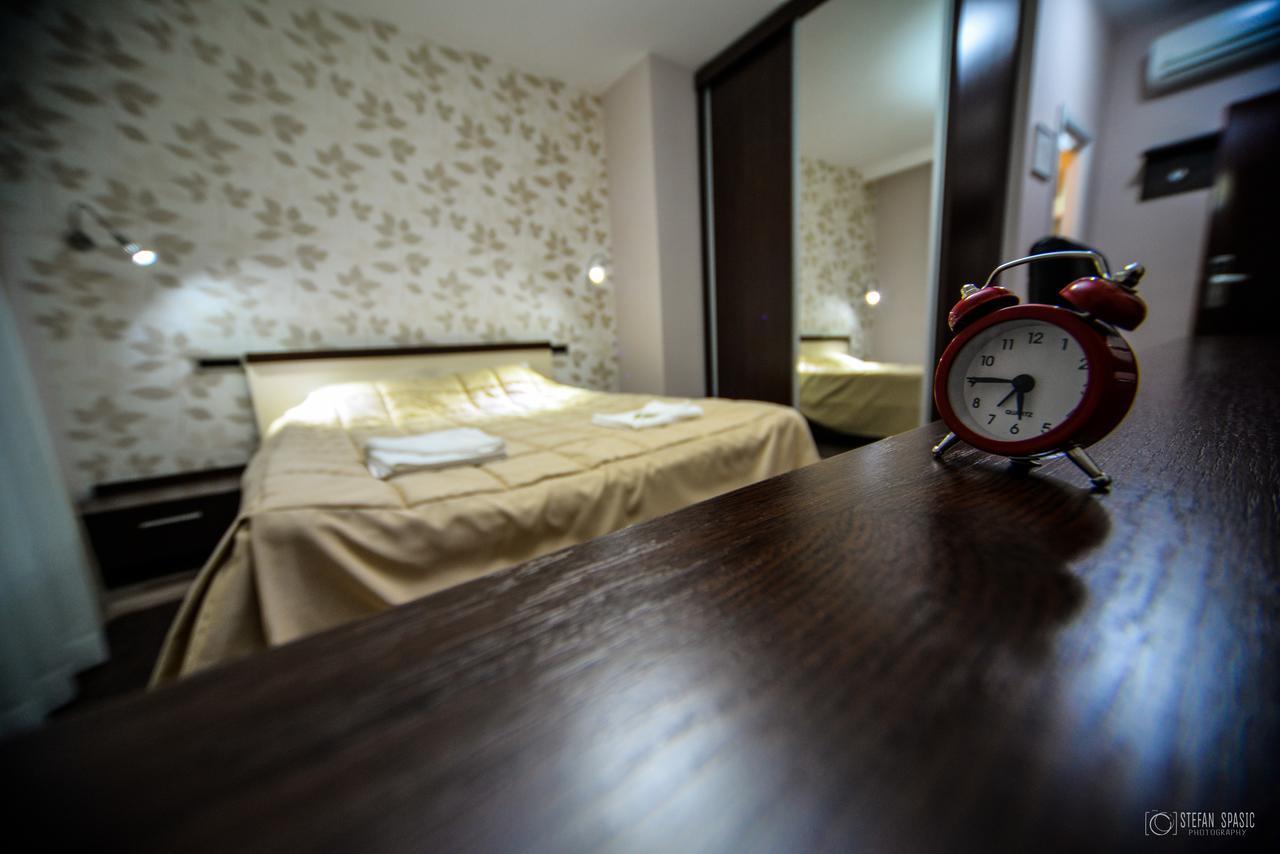 Garni Hotel 018 In Ni 外观 照片