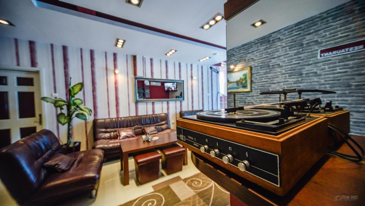 Garni Hotel 018 In Ni 外观 照片